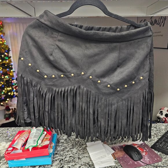 Black suede skirt - Picture 1 of 2